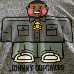 Johnny cupcakes Kanye west “I love it” Tee